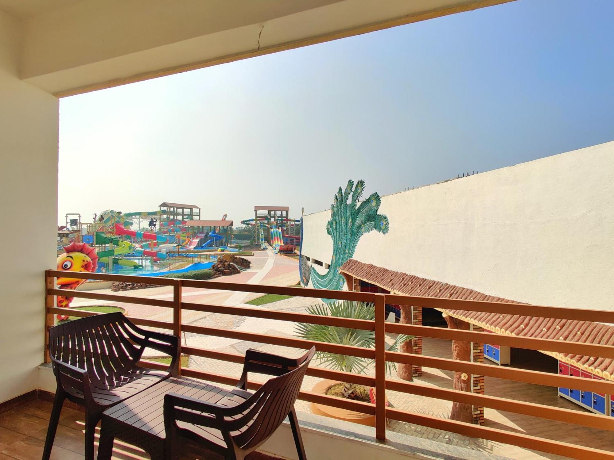 Wet N Wild Water Park & Resort Mendarda Exterior foto